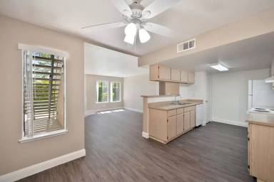 Main picture of 4033 McClain Way
