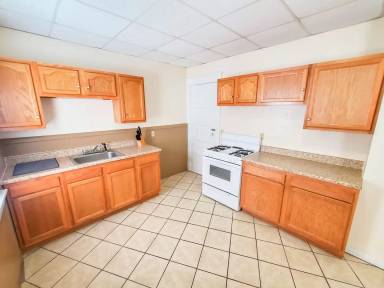 Main picture of 426 Myrtle St