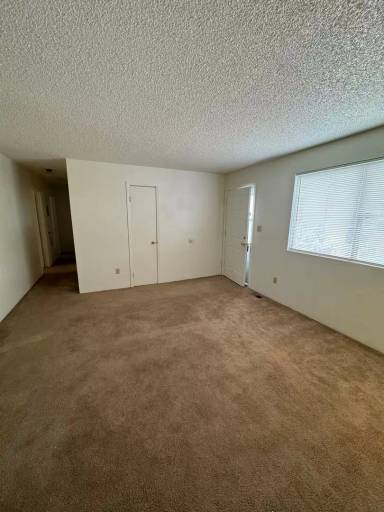 Main picture of 4988 Ivor Dr
