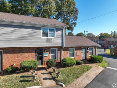 Main picture of NCTPL Thompson Place Townhomes