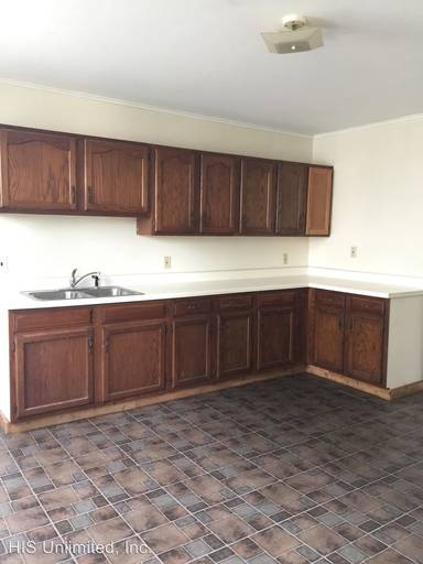 Main picture of 50 Van Derveer St
