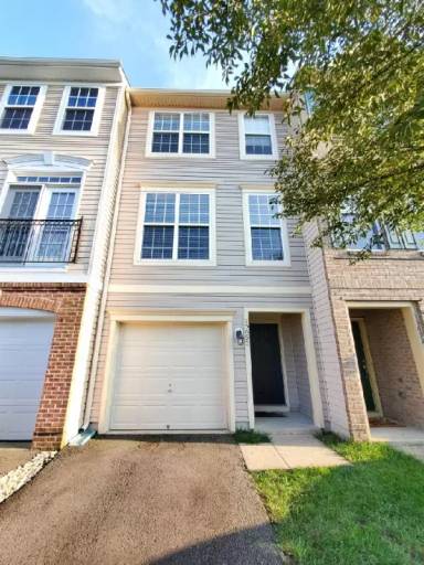 Main picture of 15695 John Diskin Cir