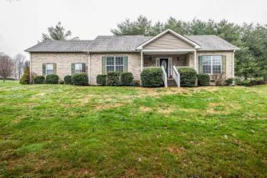 Main picture of 113 Magnolia Dr
