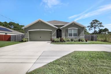 Main picture of 3681 SW Rosser Blvd