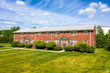 Main picture of 1570 Willard Ave