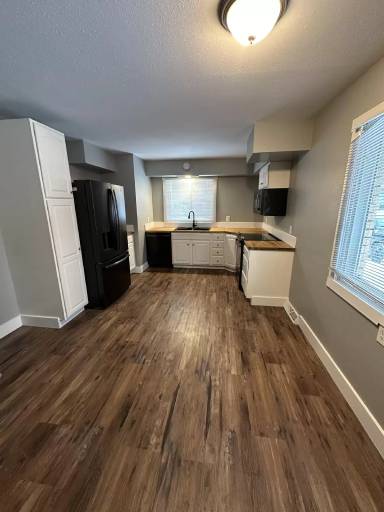 Main picture of 4716 Diana Dr