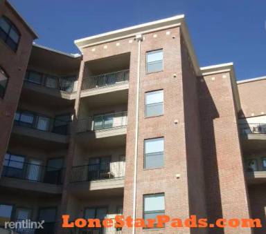 Main picture of Canal Place