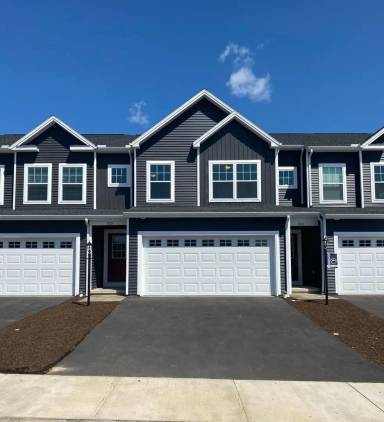 Main picture of 105 Veery Way