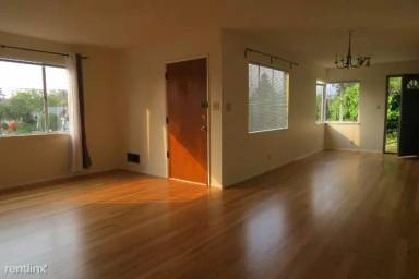 Main picture of 5130 Manila Ave