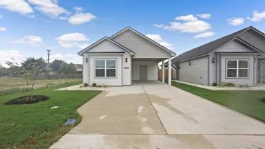 Main picture of 1233 Storm Row Ln