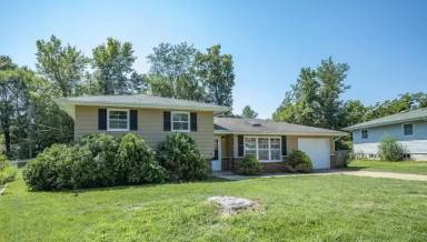Main picture of 123 Hull Dr