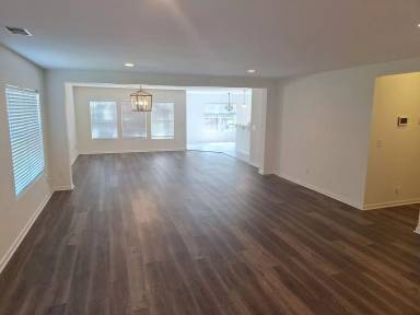 Main picture of 404 Indigo Ridge Dr