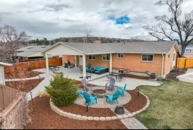 Main picture of 2402 Patrician Way