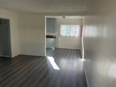 Main picture of 3409 W 104th St