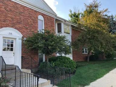 Main picture of 205 N Ridge Ave