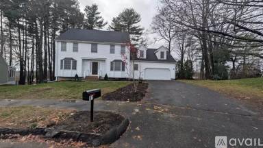 Main picture of 11 Dana Rd