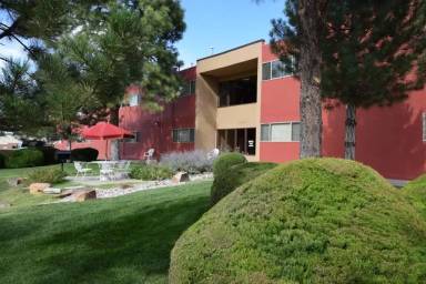 Main picture of Girard Apartments