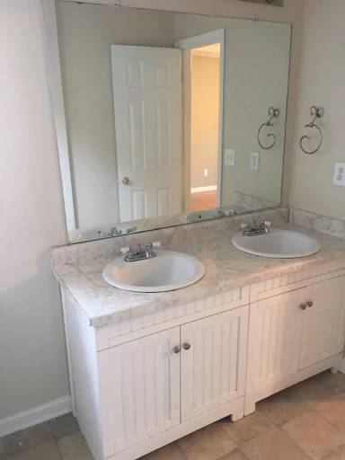 Main picture of 9324 Thomas Rd