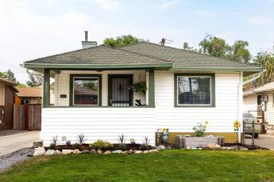Main picture of 282 E Hollywood Ave