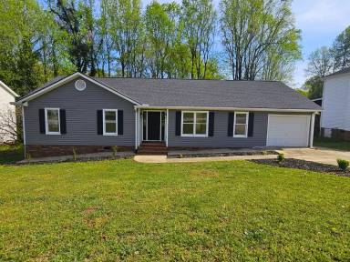 Main picture of 122 Canebrake Dr