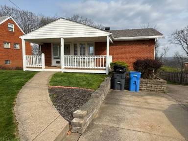 Main picture of 165 Woodridge Dr