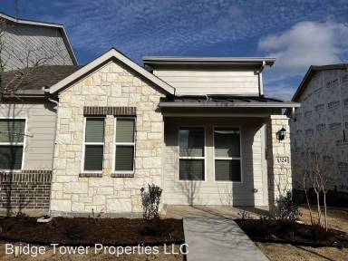 Main picture of 1316 Pebblebrook Ln
