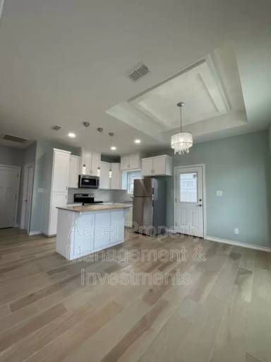 Main picture of 206 Fig Dr