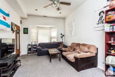Main picture of 3542 N Hoyne Ave