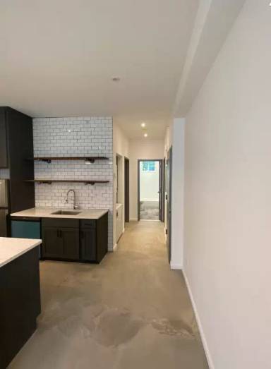 Main picture of 260 1st St