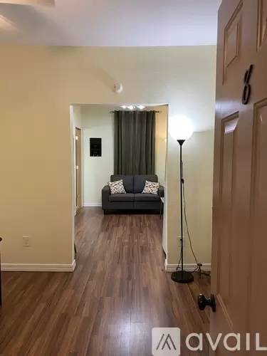 Main picture of 345 Main St