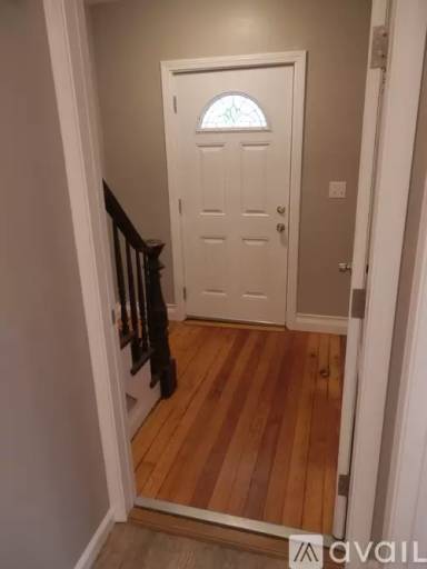Main picture of 71 Maple St