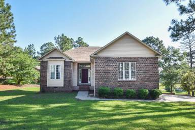Main picture of 593 Carolina Way