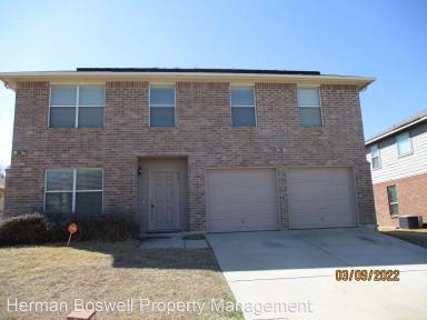 Main picture of 633 Woodpecker Ln