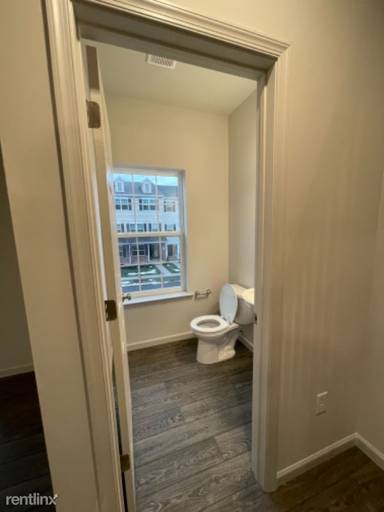 Main picture of 3069 Davenport Way