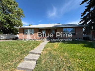 Main picture of 1015 Russett St