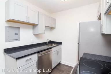 Main picture of 6002 N Winthrop Ave