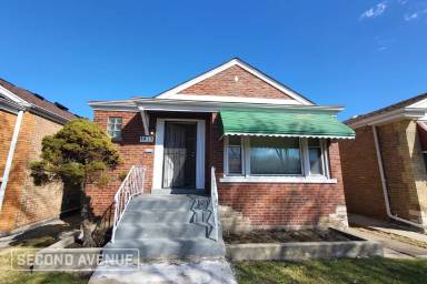 Main picture of 8815 S Merrill Ave