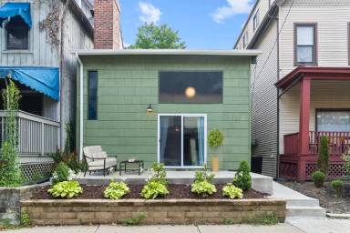 Main picture of 719 Copeland St