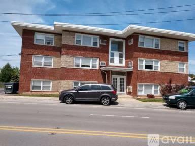 Main picture of 12600 Vincennes Rd