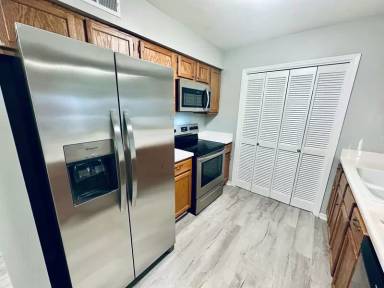 Main picture of Autumn Drive 200 Unit 3C