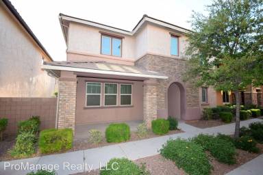 Main picture of 889 S Agnes Ln