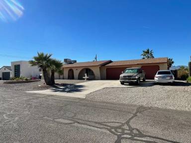 Main picture of 2990 Yuma Dr