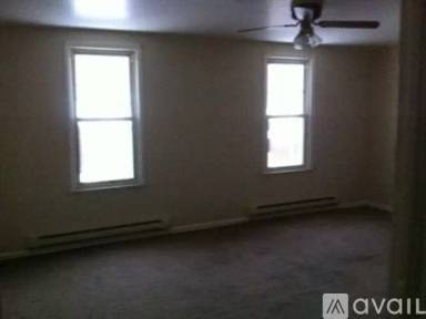 Main picture of 517 Blaine Ave