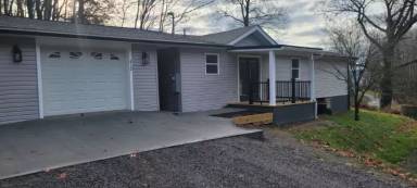 Main picture of 412 Jerome St