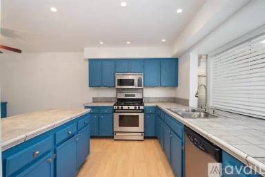 Main picture of 2021 Haller St