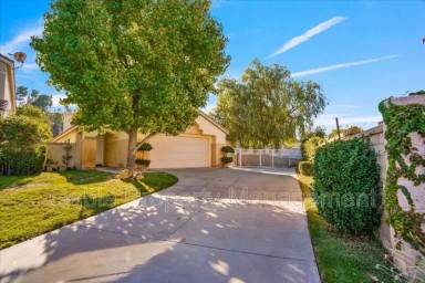Main picture of 25902 Santa Susana Dr