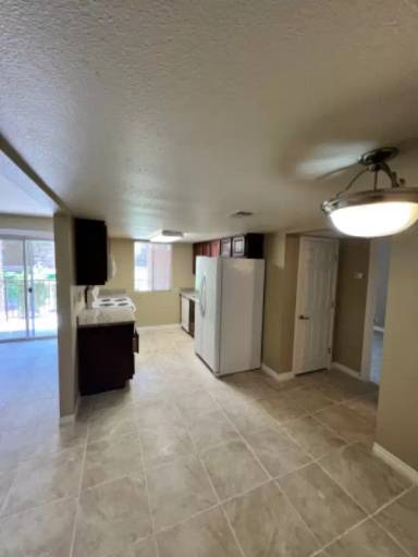 Main picture of 5081 River Glen Dr