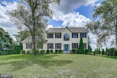 Main picture of 104 Cedar Brook Rd