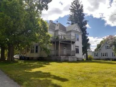 Main picture of 210 E Main St