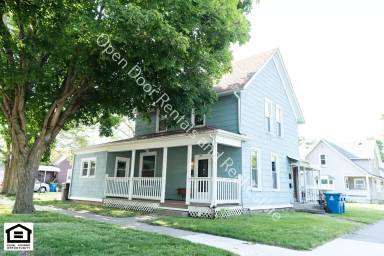 Main picture of 601 1/2 N Jackson St